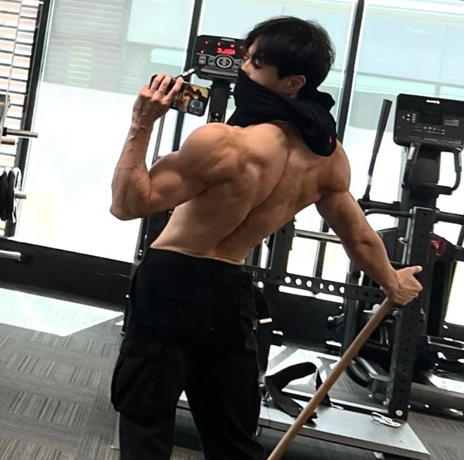 ：为什么每晚多睡一小时你会更“男人”？凯时尊龙人生就是博睡眠与男性睾酮的关系(图1)