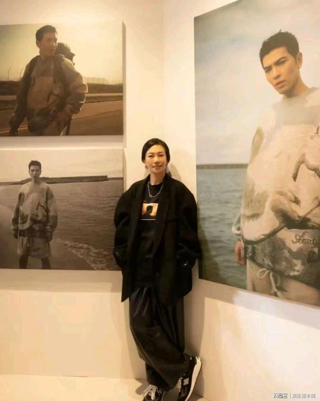 不离美国巡演撒狗粮夫妻相十足令人羡！尊龙凯时·中国网站萧敬腾林有慧形影(图3)