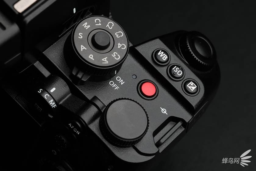 大成者 松下LUMIX S1RM2评测z6尊龙·中国网站松下黑科技加持的集(图13)