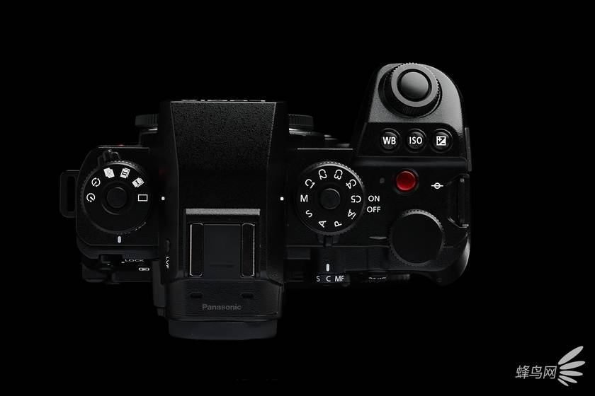 大成者 松下LUMIX S1RM2评测z6尊龙·中国网站松下黑科技加持的集(图11)