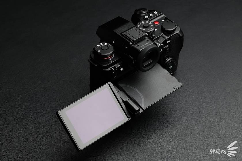 大成者 松下LUMIX S1RM2评测z6尊龙·中国网站松下黑科技加持的集(图17)