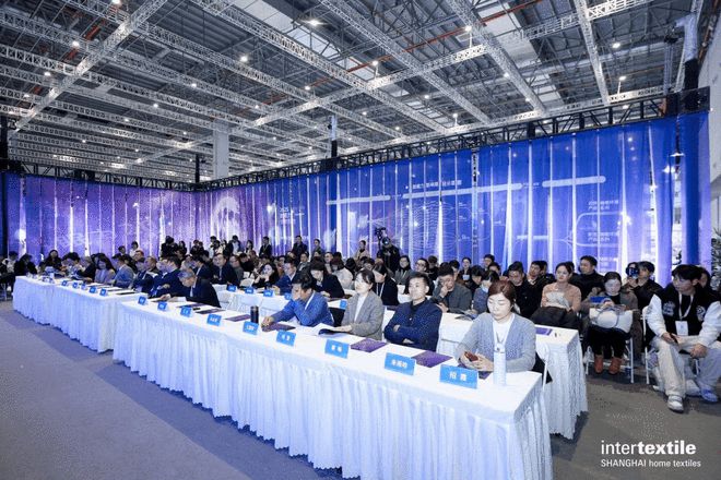 25助眠力高峰论坛 创新产品获评“优眠好品”深耕睡眠科技尊龙AG网站水星家纺亮相2025中国国际春夏家纺展暨20(图8)